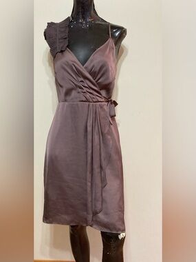 LC Lauren Conrad Plum Midi Dress w/ Ruffle Detail. Item# TSd31